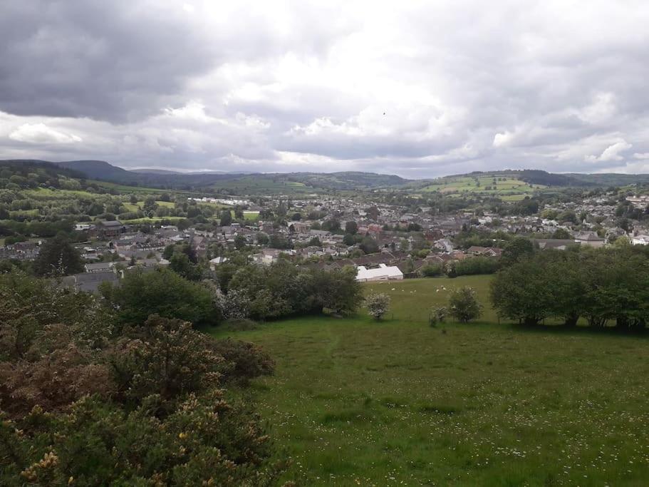 Top Floor At Cantref House Brecon Luaran gambar